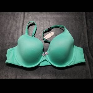 NWT Vitorias Secret Body by Victoria Bra, 38B
